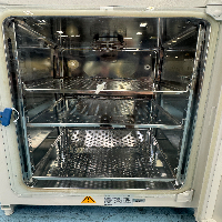 VWR CO2 Incubator Basic image 3